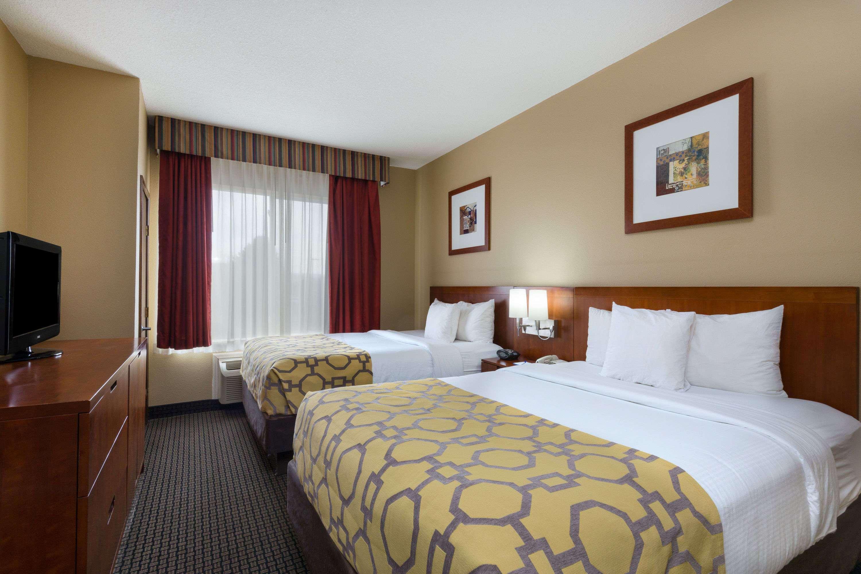 Hotel Baymont By Wyndham Colorado Springs Exterior foto
