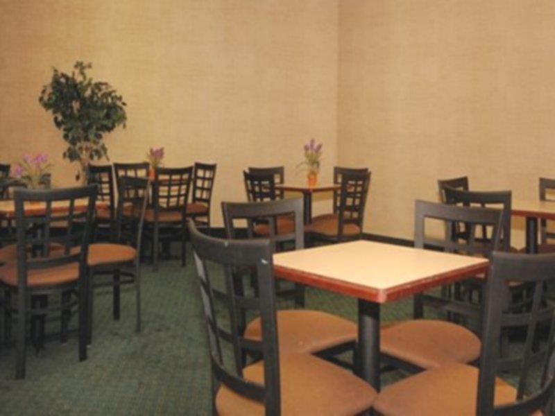 Hotel Baymont By Wyndham Colorado Springs Restaurante foto